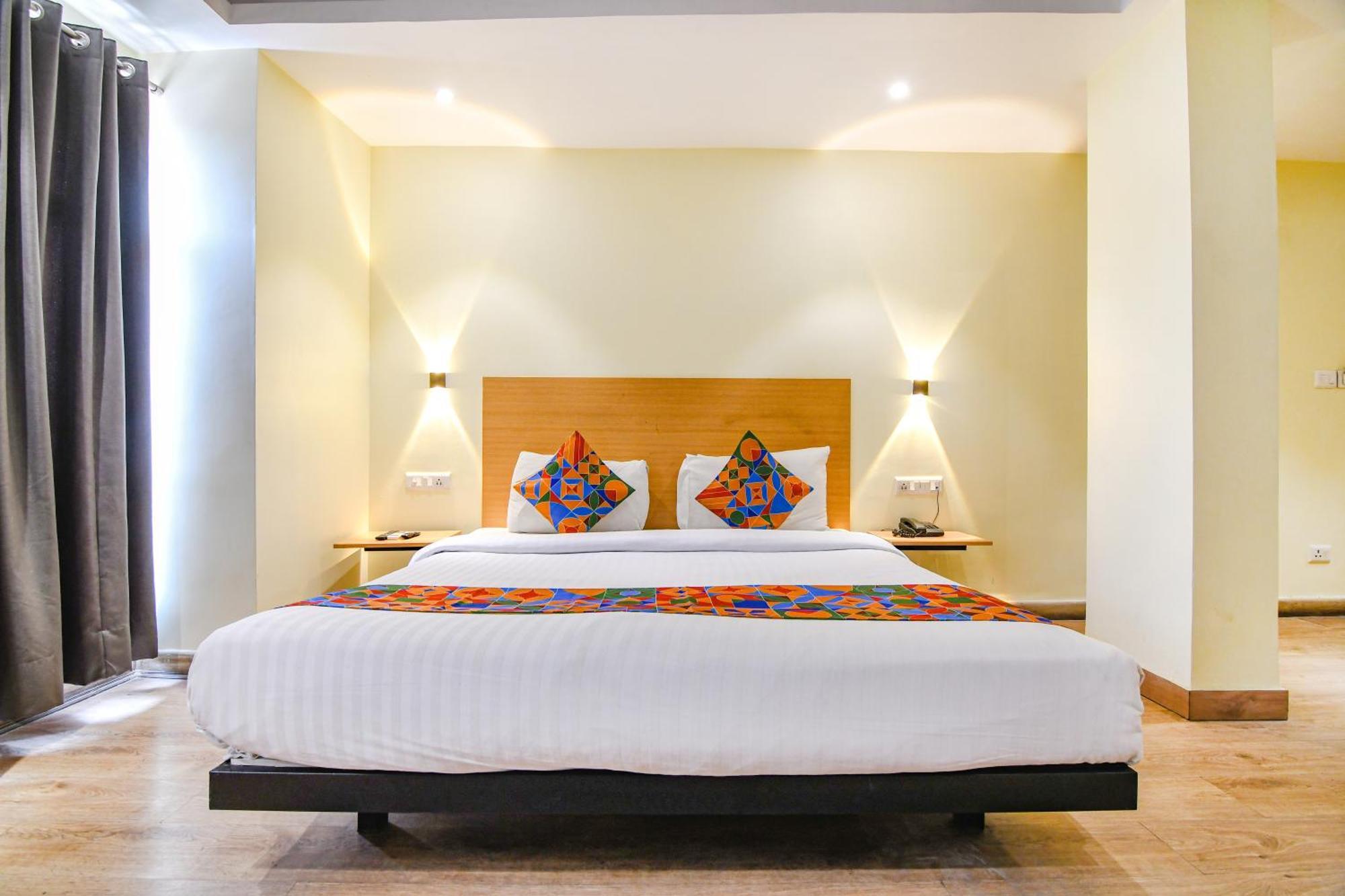Super Townhouse Suncitel Near Kolkata Airport Hotel Dum Dum Eksteriør billede