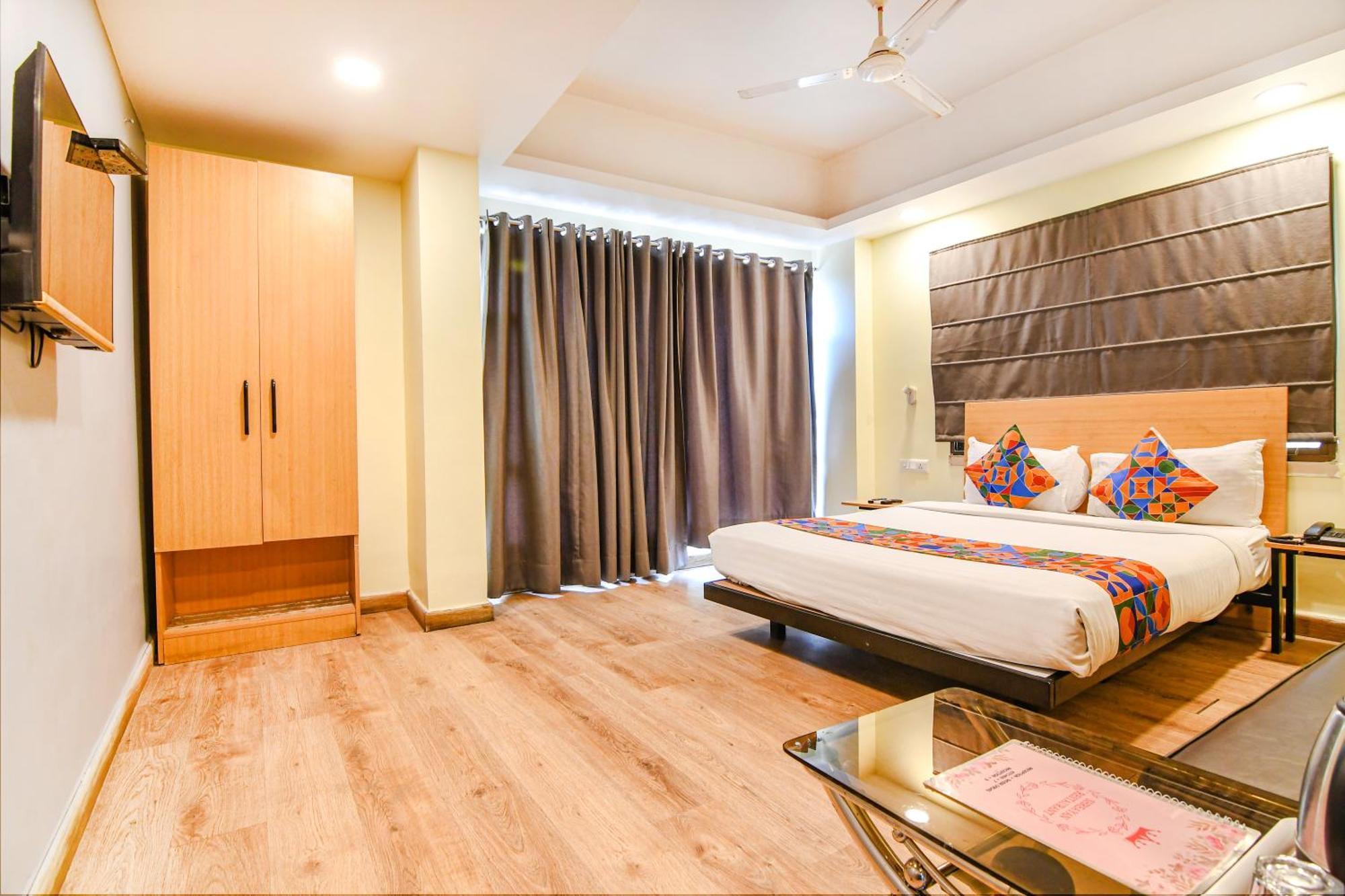 Super Townhouse Suncitel Near Kolkata Airport Hotel Dum Dum Eksteriør billede