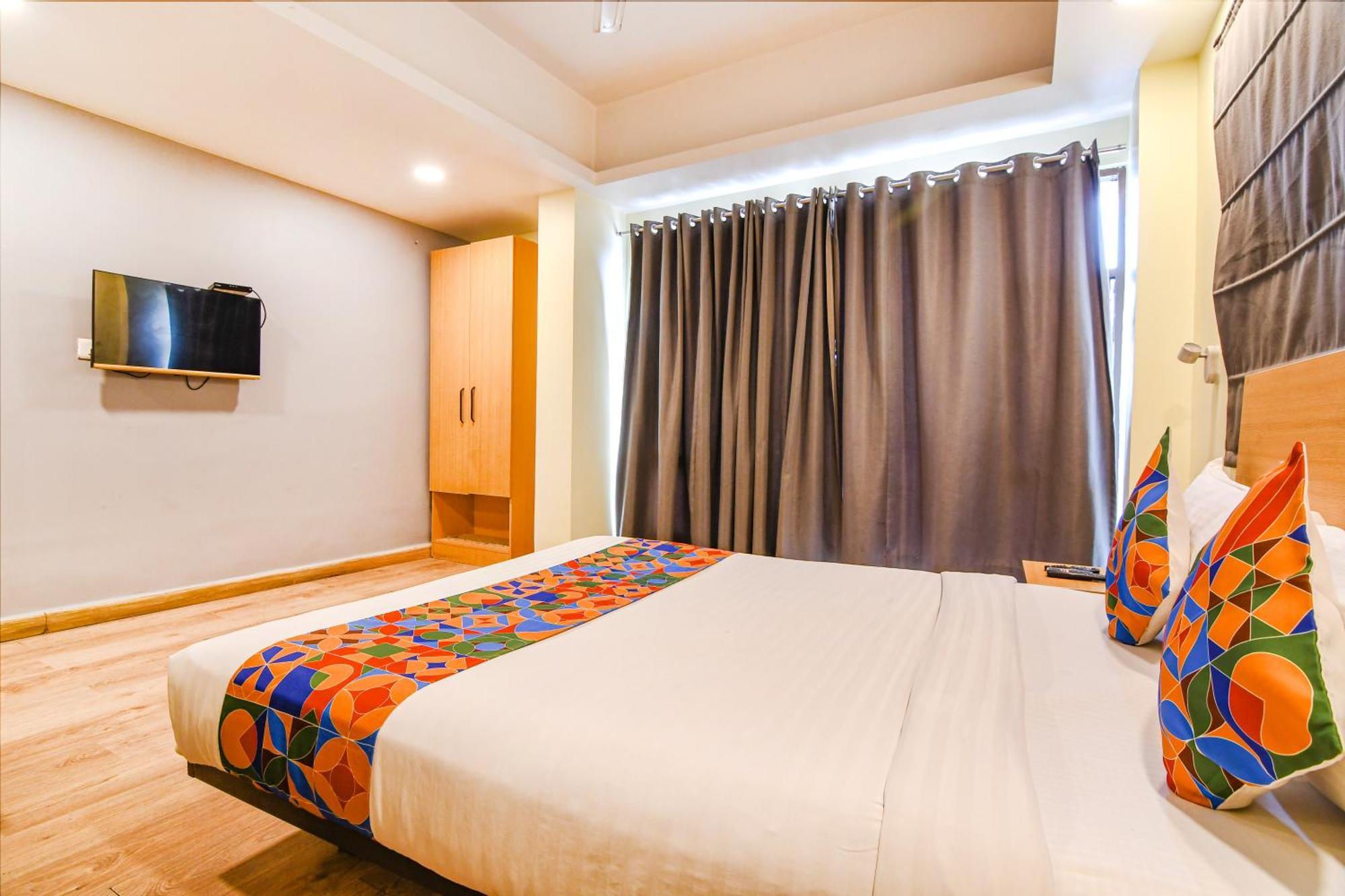 Super Townhouse Suncitel Near Kolkata Airport Hotel Dum Dum Eksteriør billede