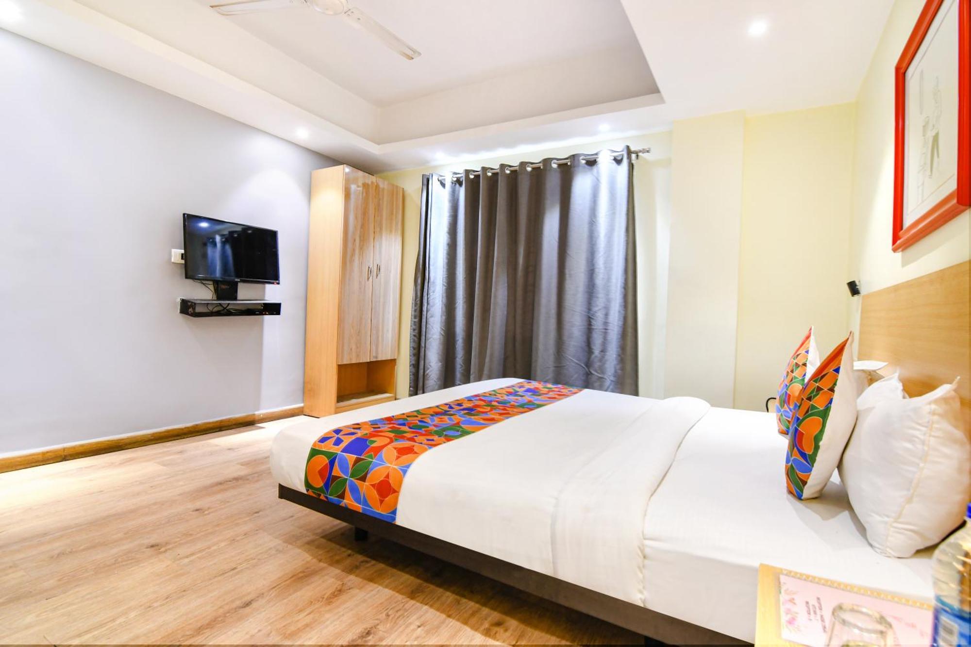 Super Townhouse Suncitel Near Kolkata Airport Hotel Dum Dum Eksteriør billede