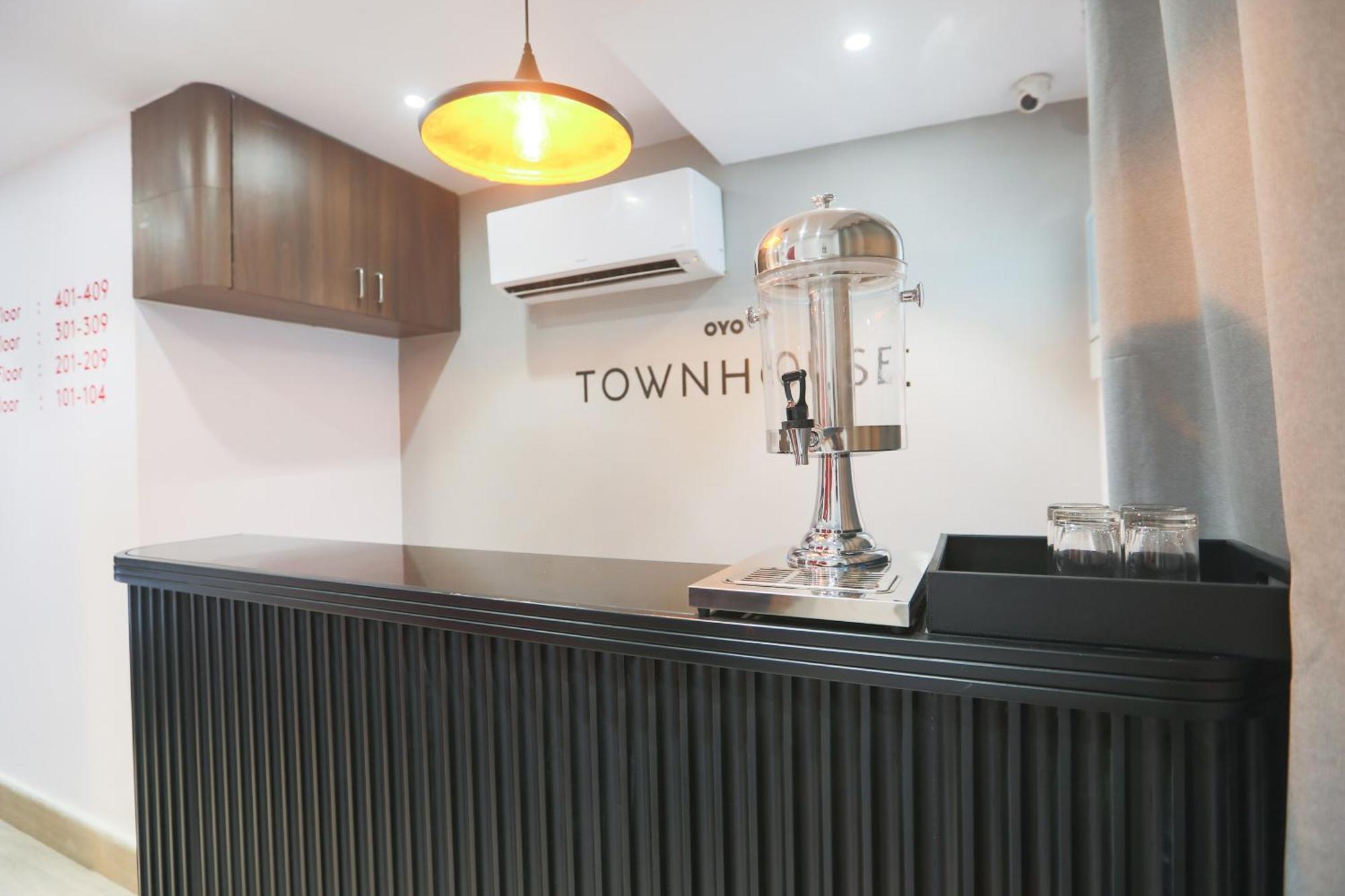 Super Townhouse Suncitel Near Kolkata Airport Hotel Dum Dum Eksteriør billede