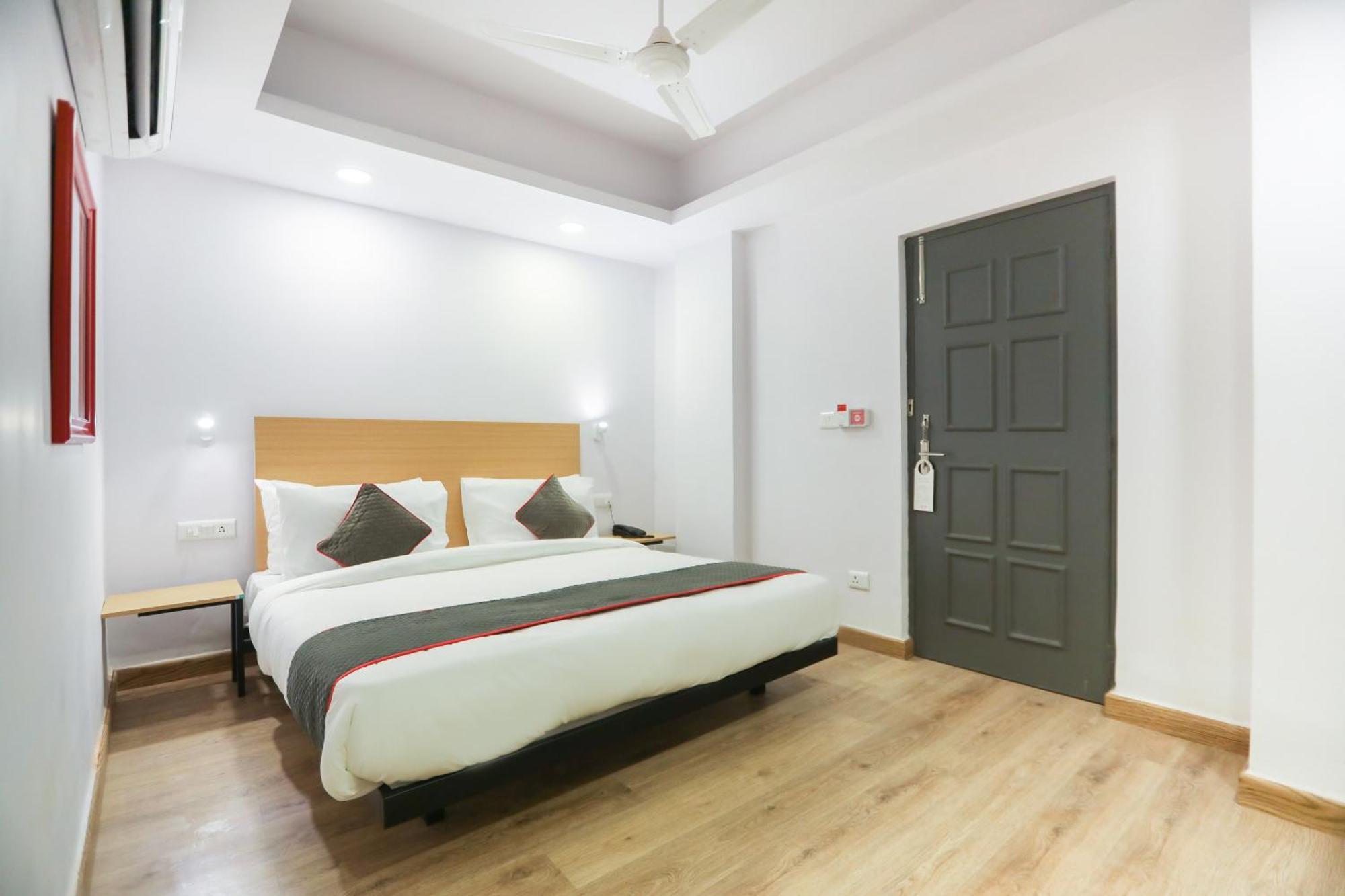 Super Townhouse Suncitel Near Kolkata Airport Hotel Dum Dum Eksteriør billede